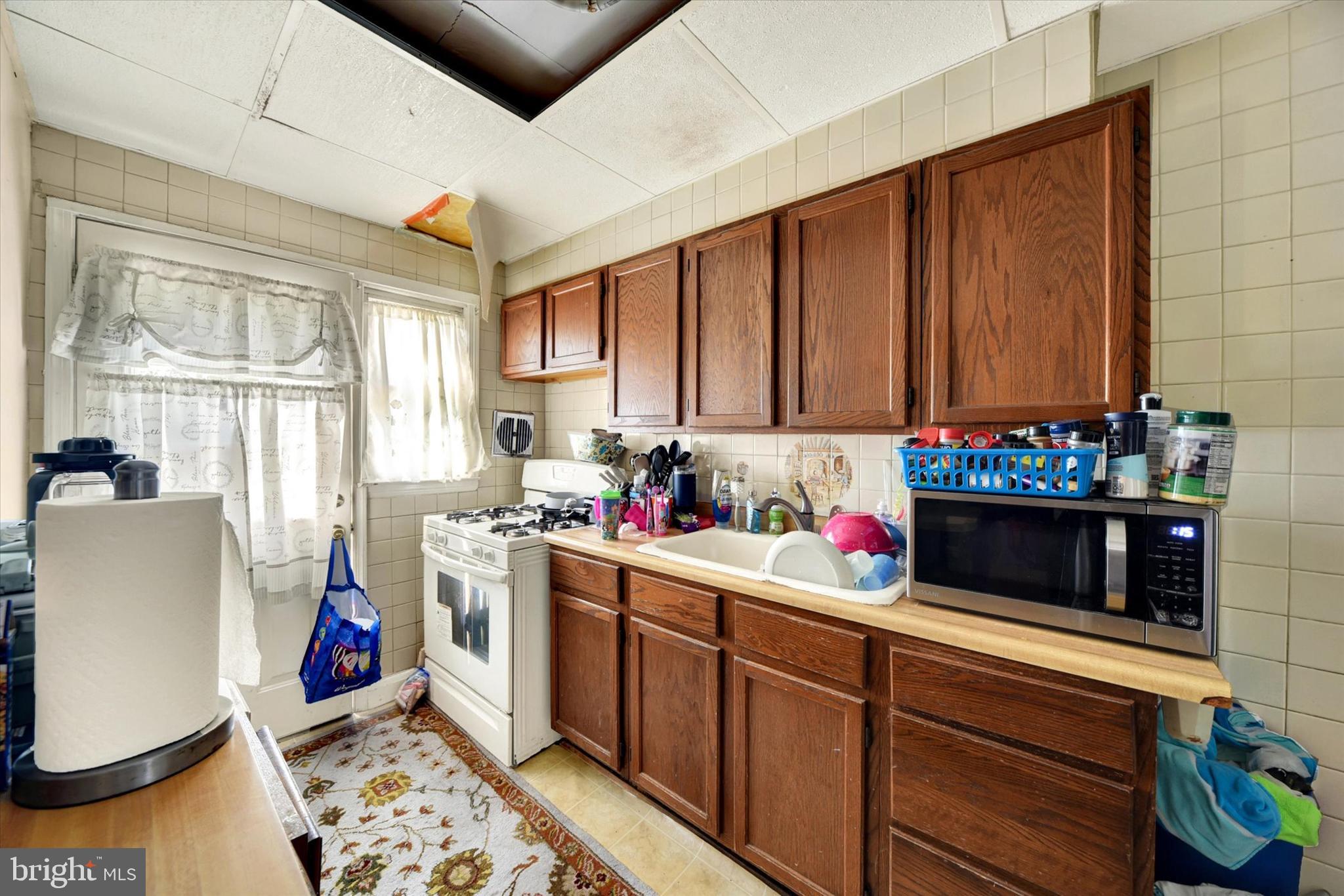 MIDDLESEX - Residential