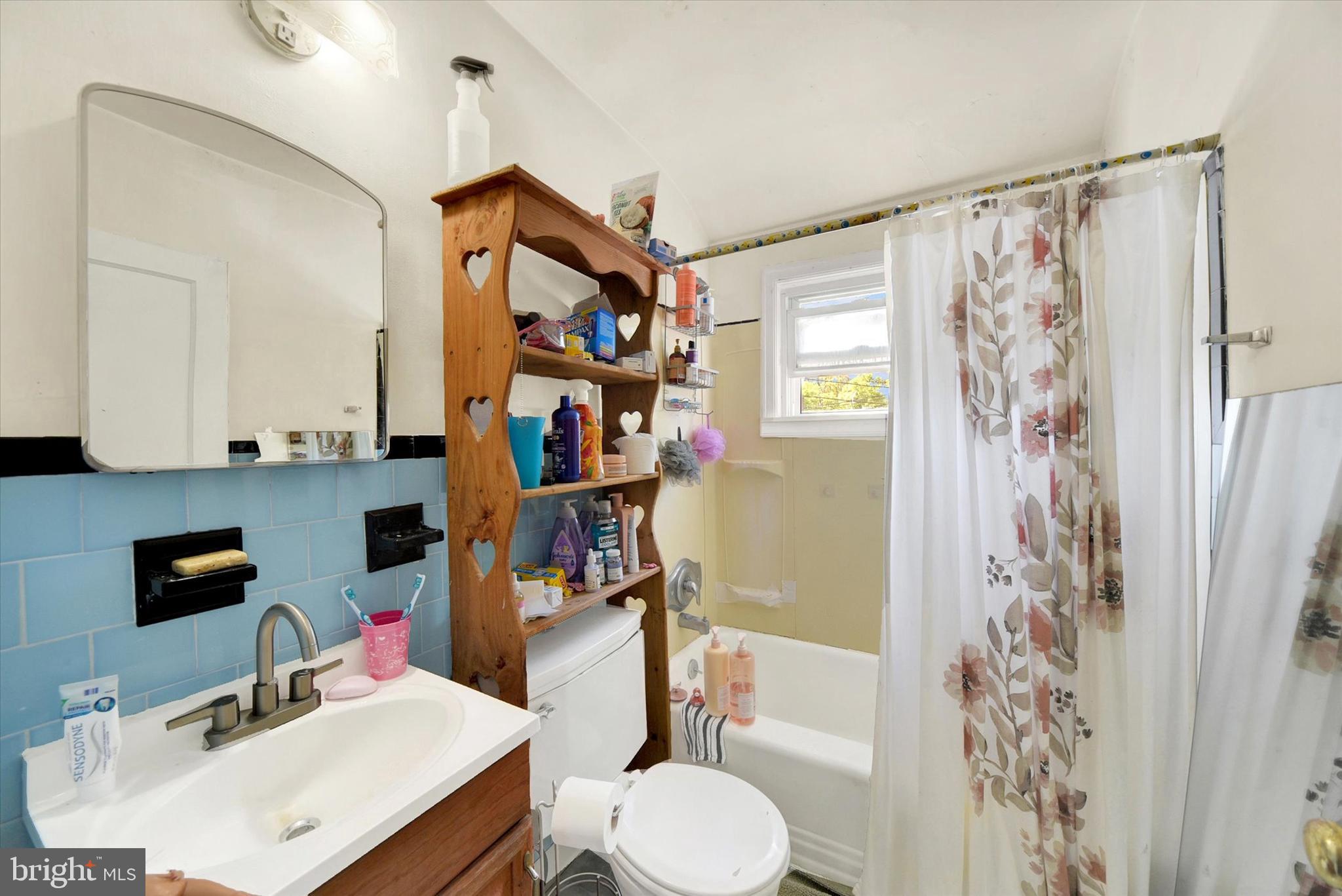 MIDDLESEX - Residential