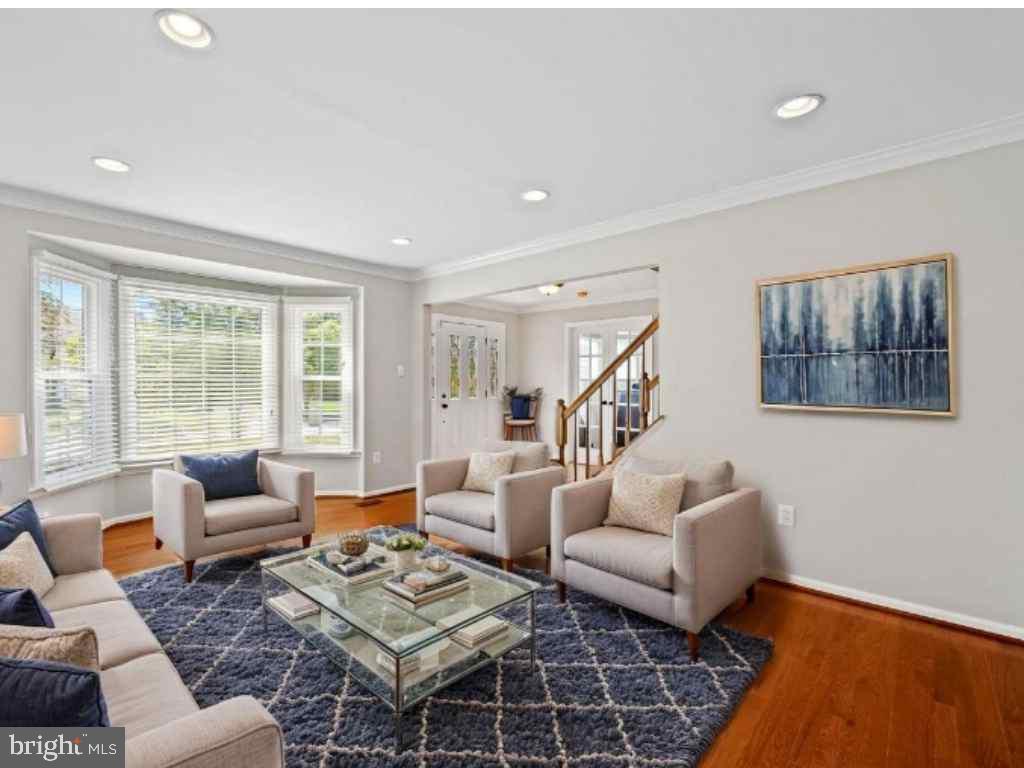 MONTGOMERY MEADOWS - Residential