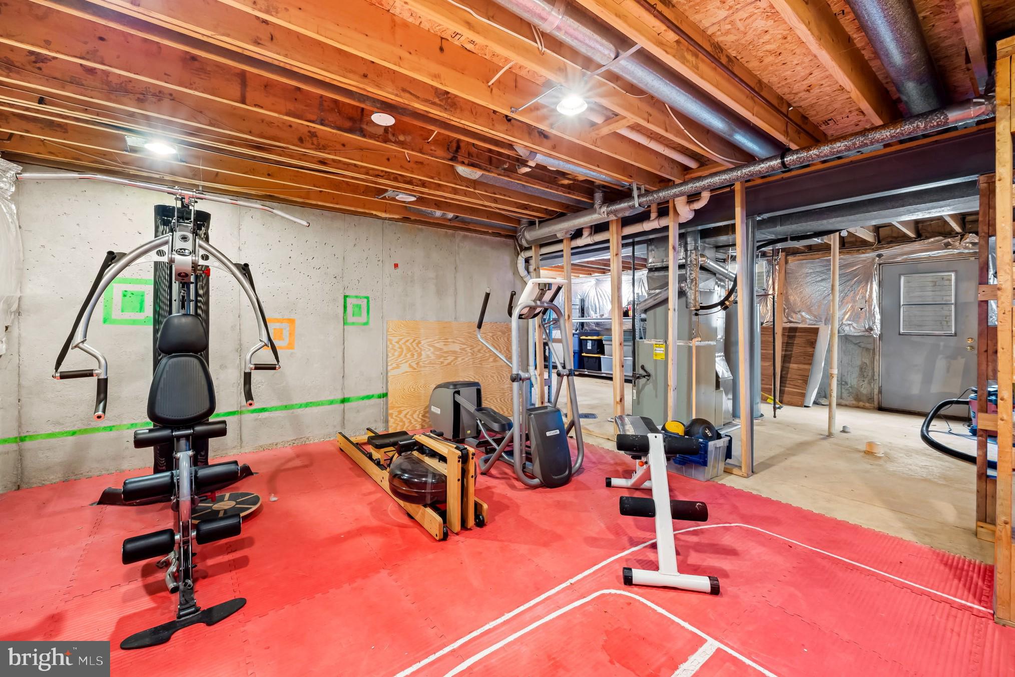 MONTGOMERY MEADOWS - Residential