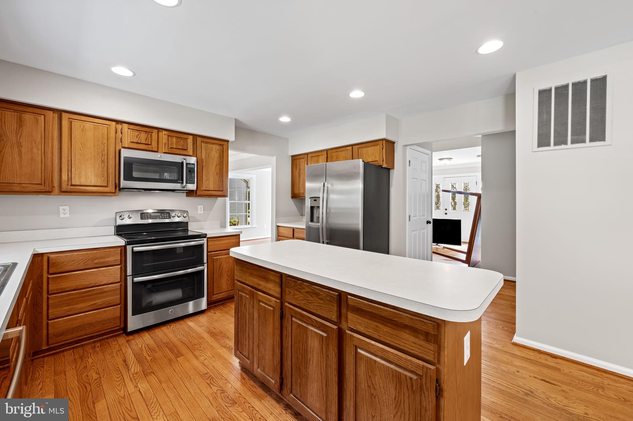 MONTGOMERY MEADOWS - Residential