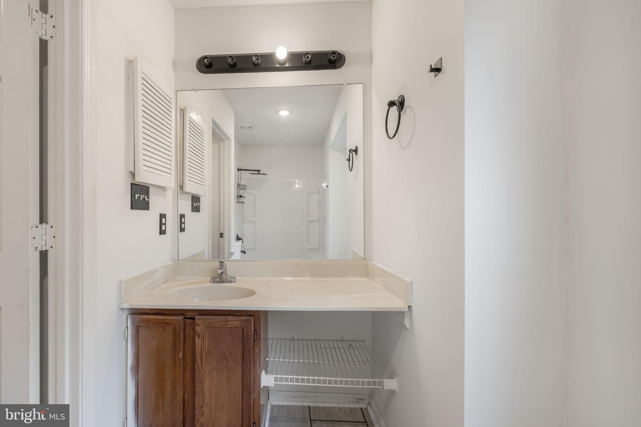 HOLLEYBROOKE - Residential