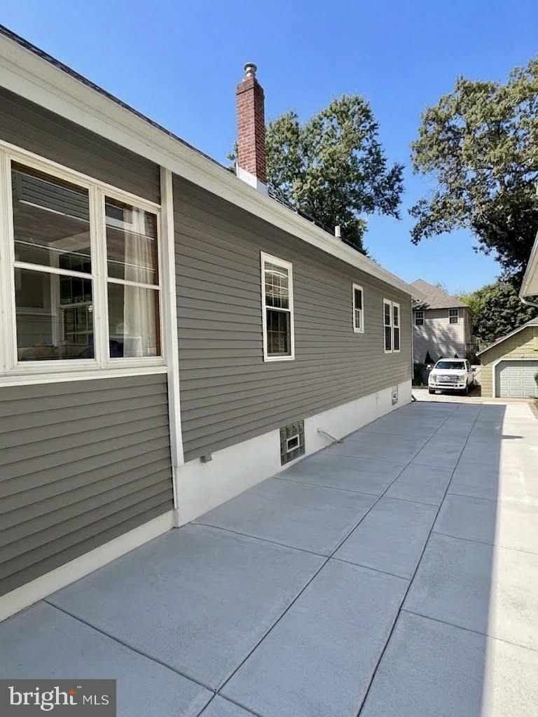 135 E WAYNE TERRACE