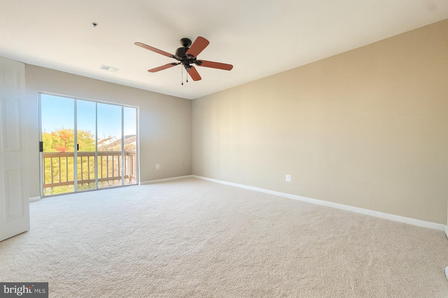 ASHBURN VILLAGE - Residential Lease