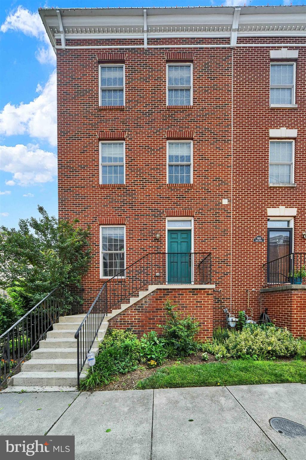 1501 STACK STREET