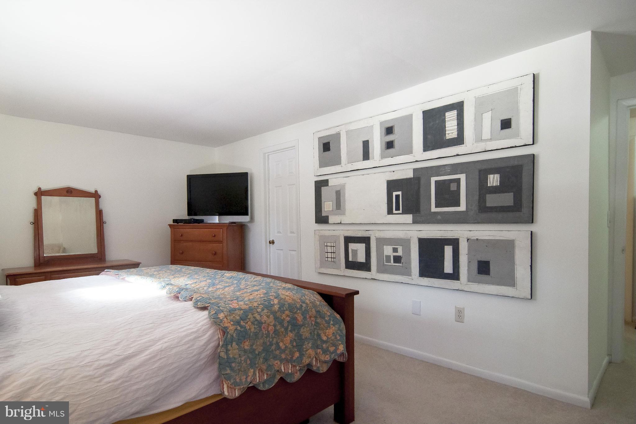 CARDINAL GLEN - Residential