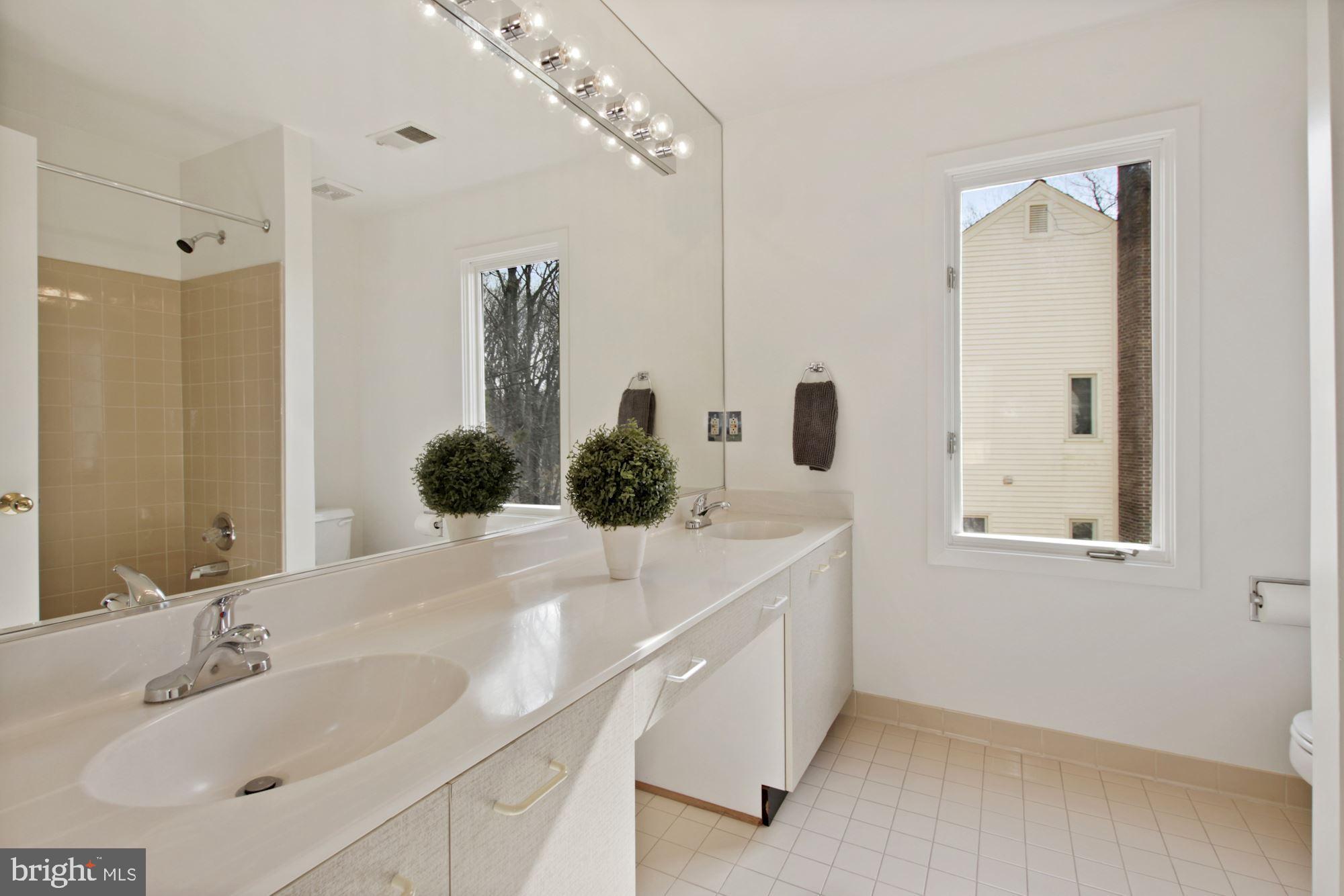 INVERNESS FOREST - Residential