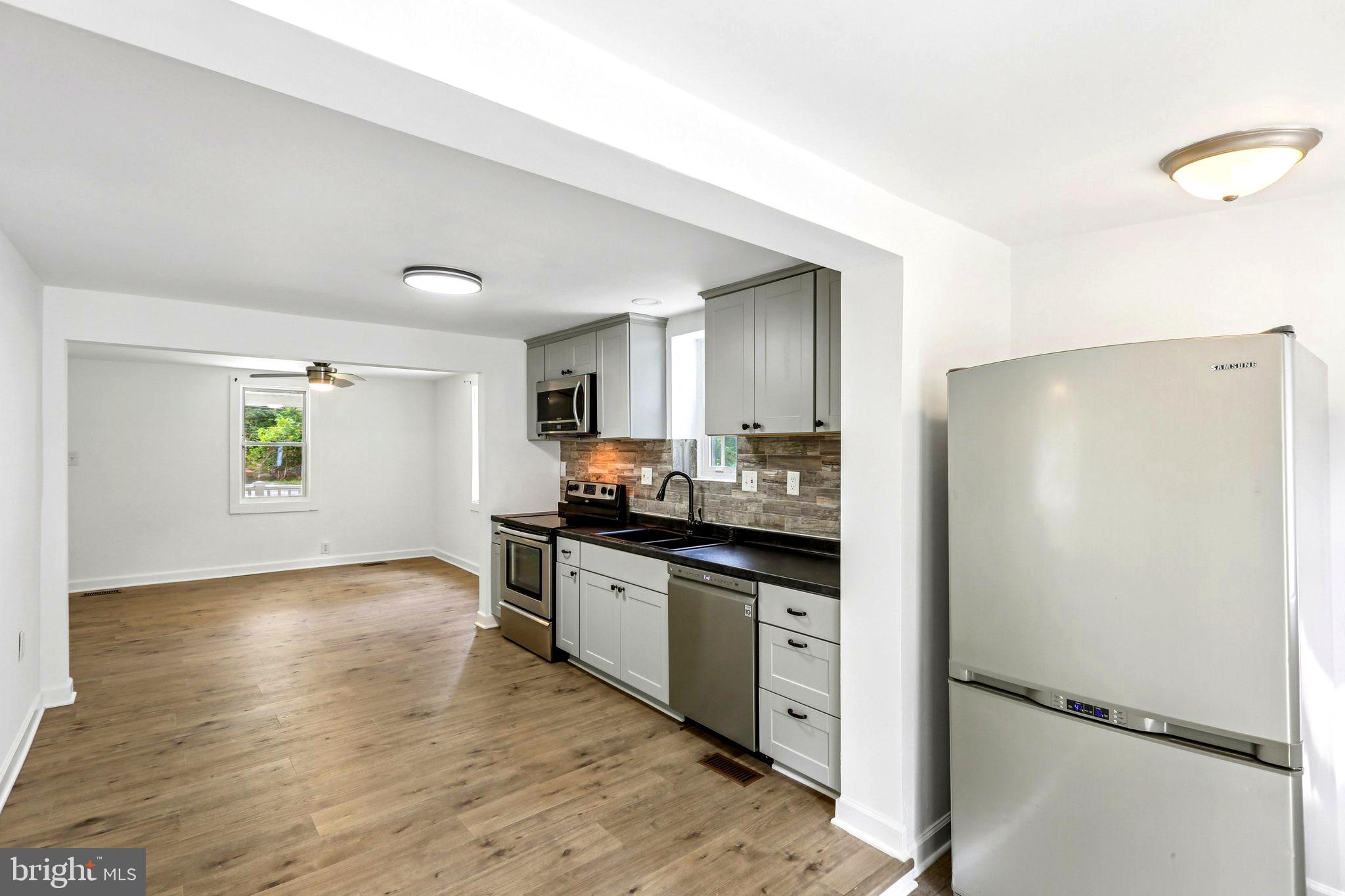 KINGSVILLE - Residential