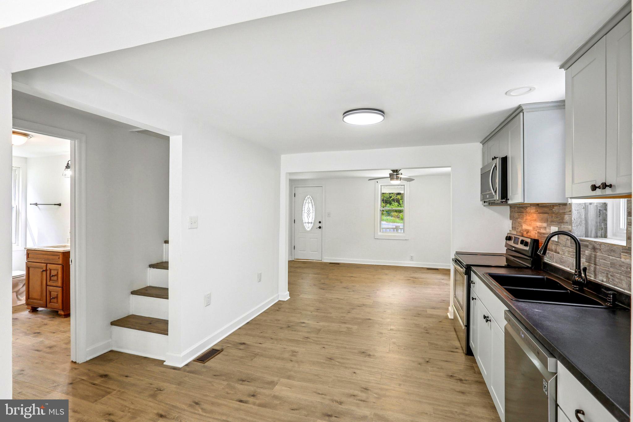 KINGSVILLE - Residential