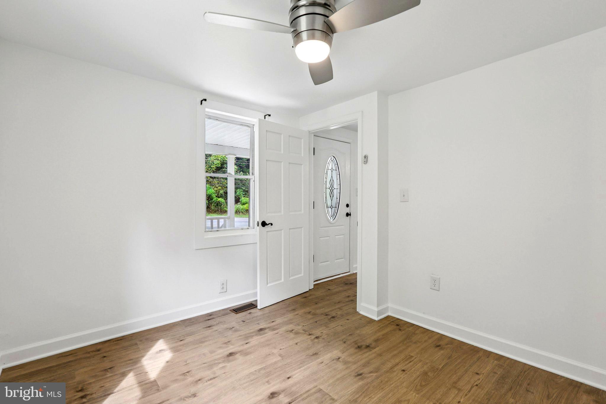 KINGSVILLE - Residential