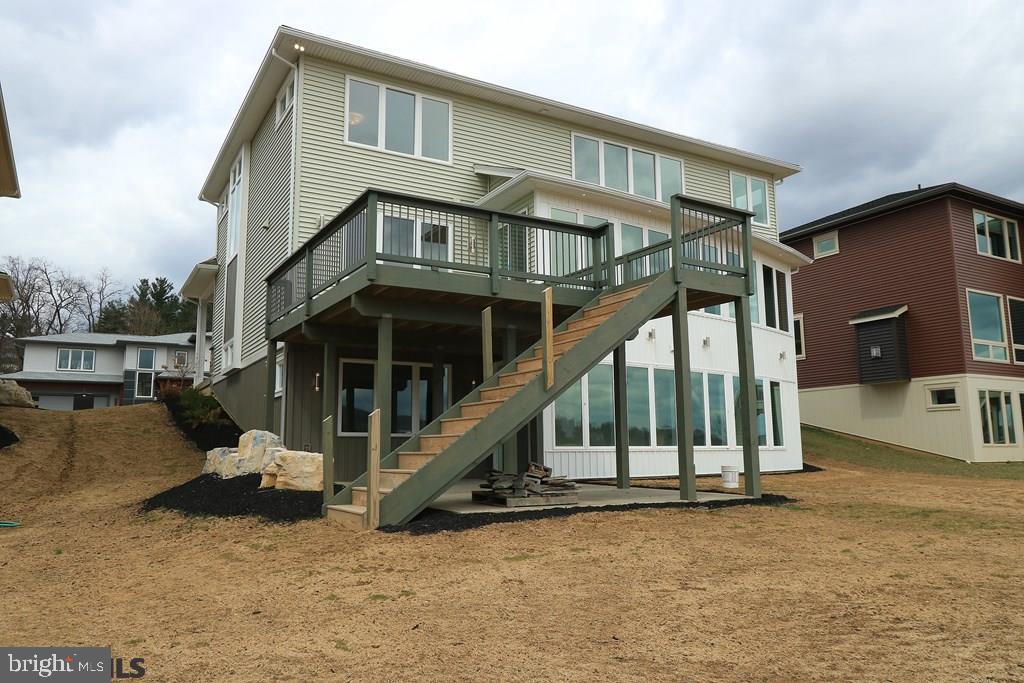 ROCKEY RIDGE - Residential