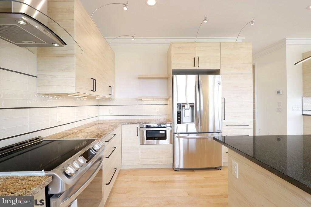 ROCKEY RIDGE - Residential