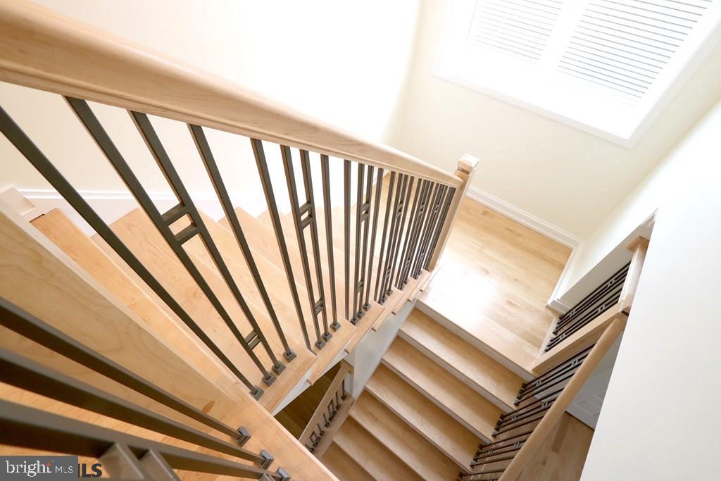 ROCKEY RIDGE - Residential