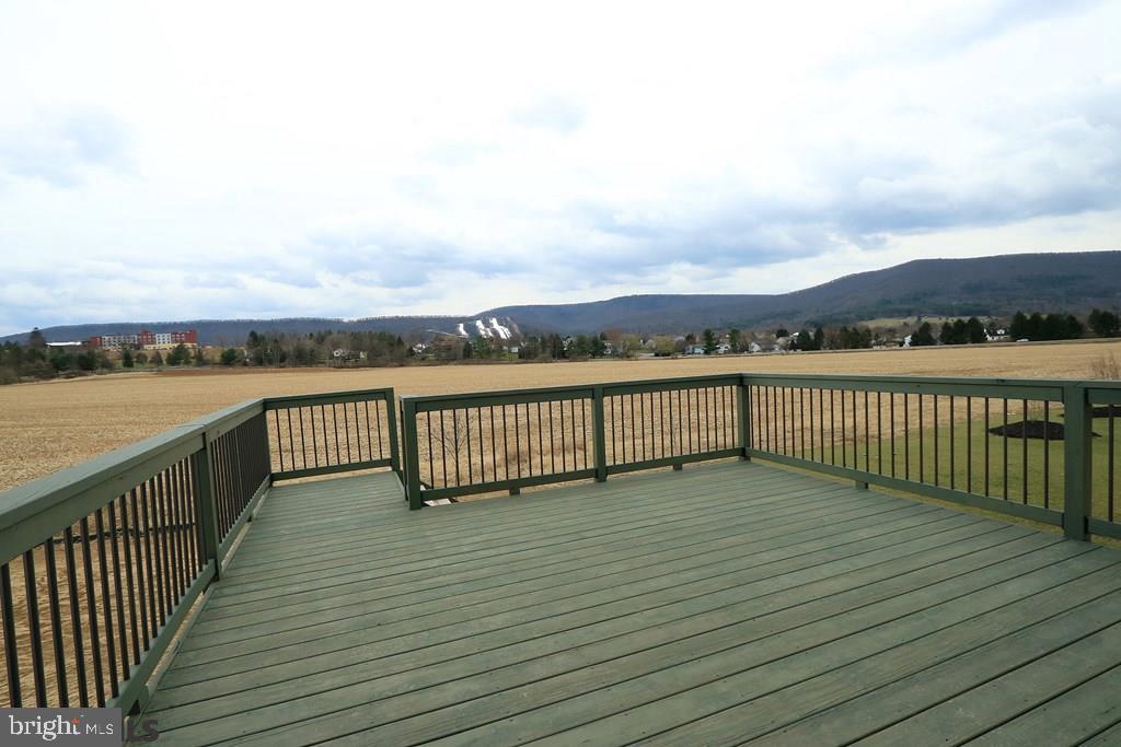 ROCKEY RIDGE - Residential