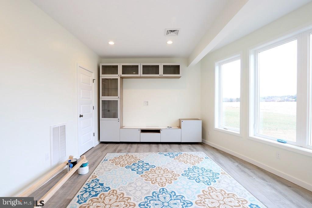 ROCKEY RIDGE - Residential