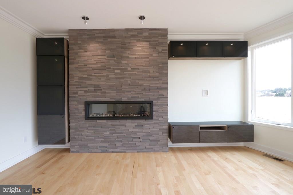 ROCKEY RIDGE - Residential