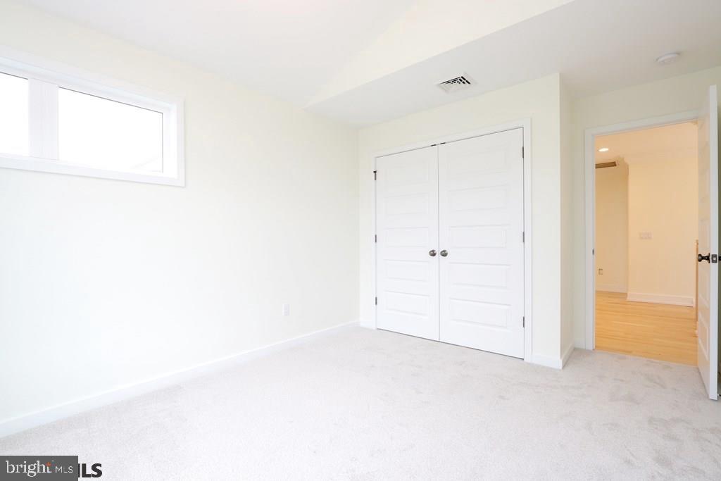 ROCKEY RIDGE - Residential