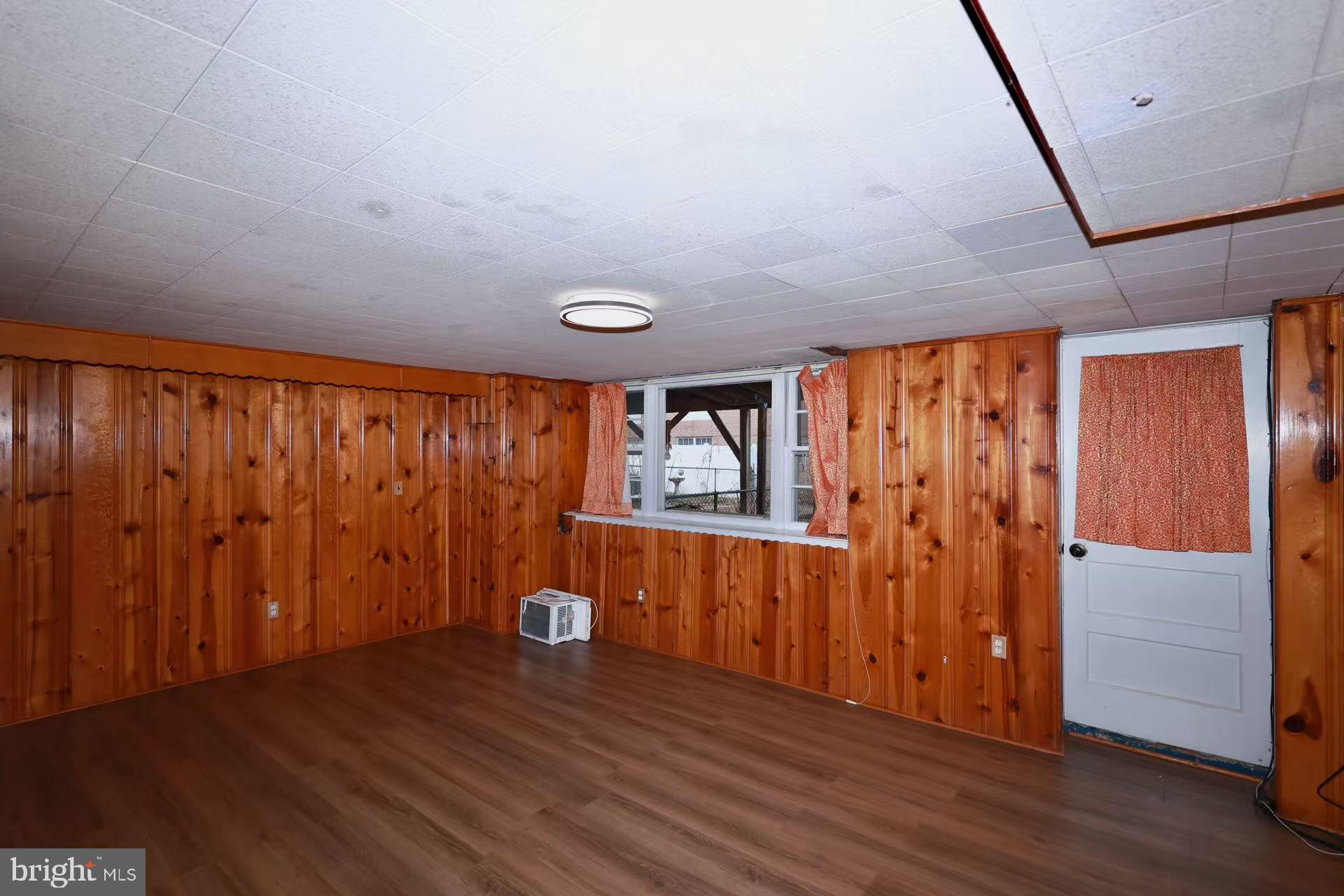 PARKWOOD - Residential