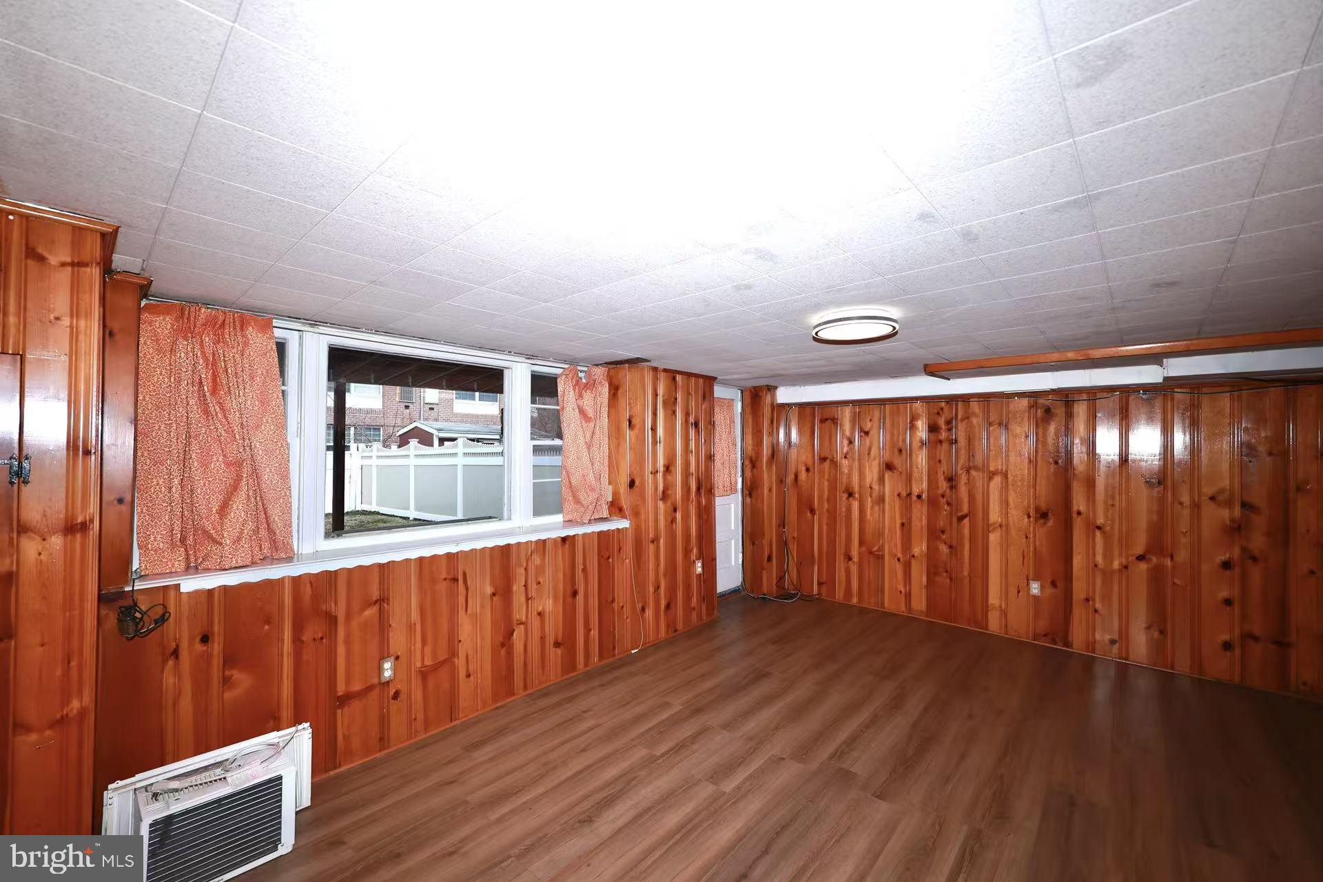 PARKWOOD - Residential