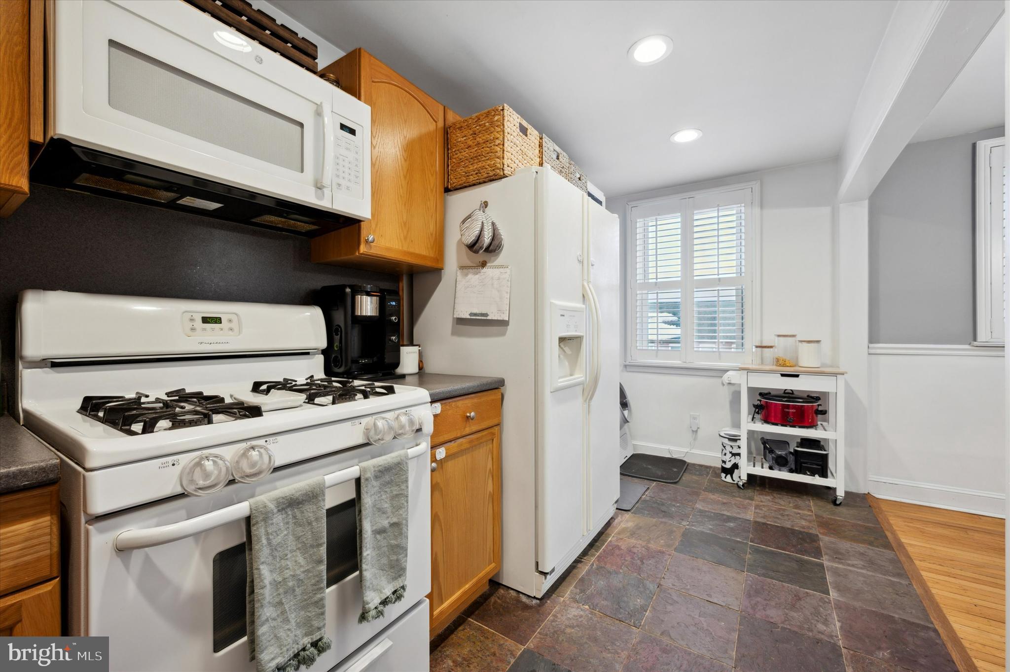 CLIFTON HEIGHTS - Residential