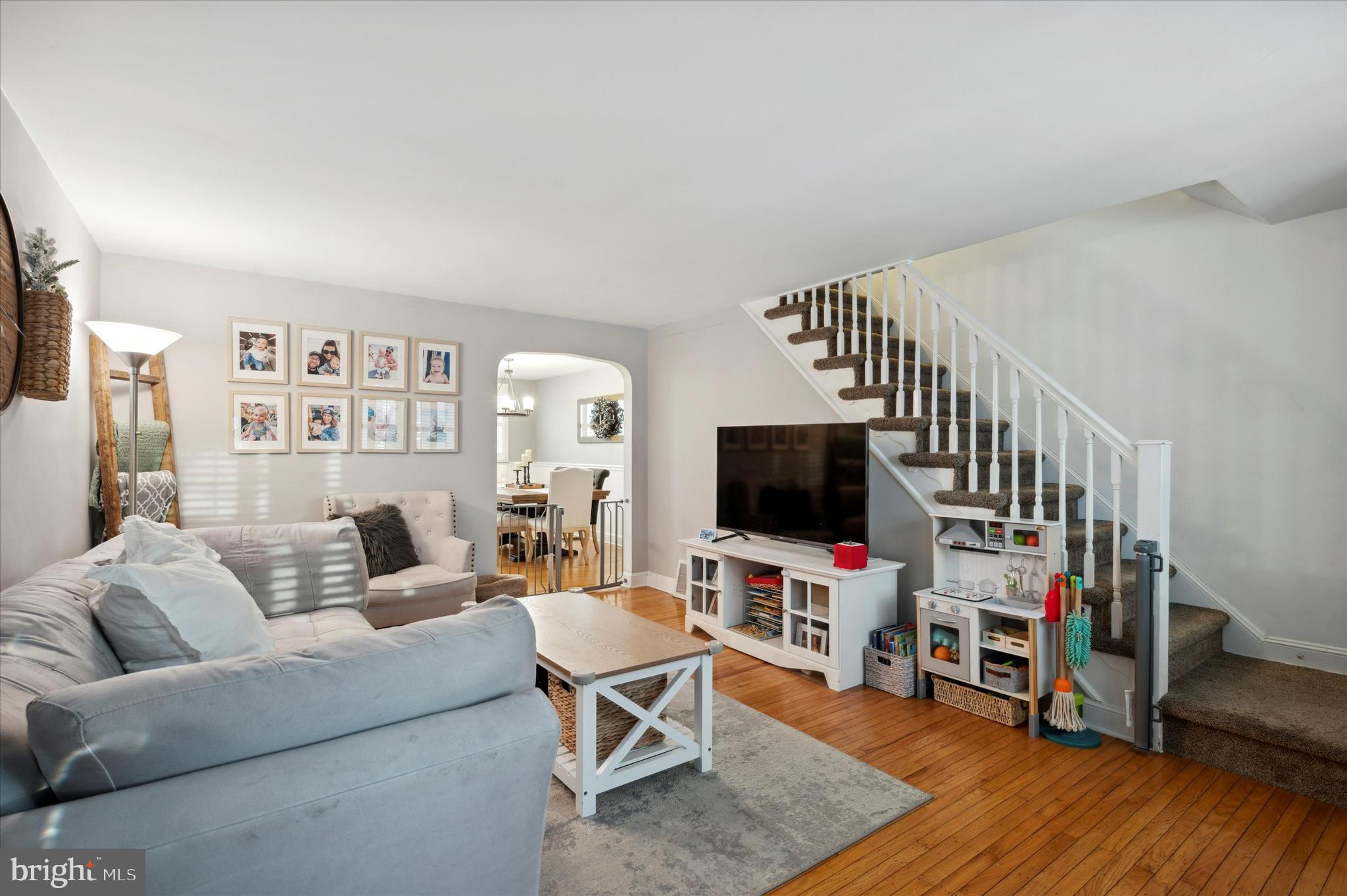 CLIFTON HEIGHTS - Residential