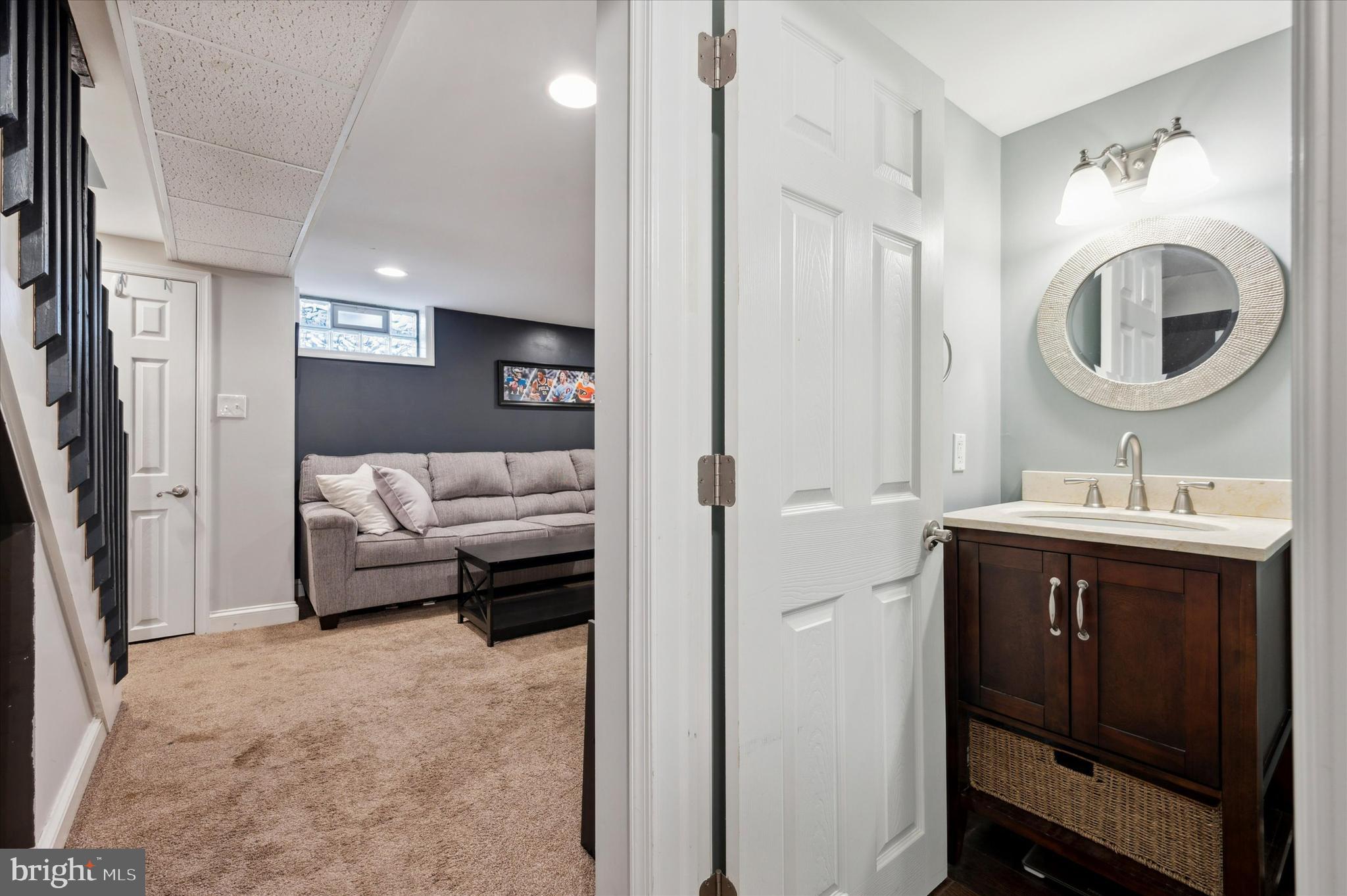 CLIFTON HEIGHTS - Residential