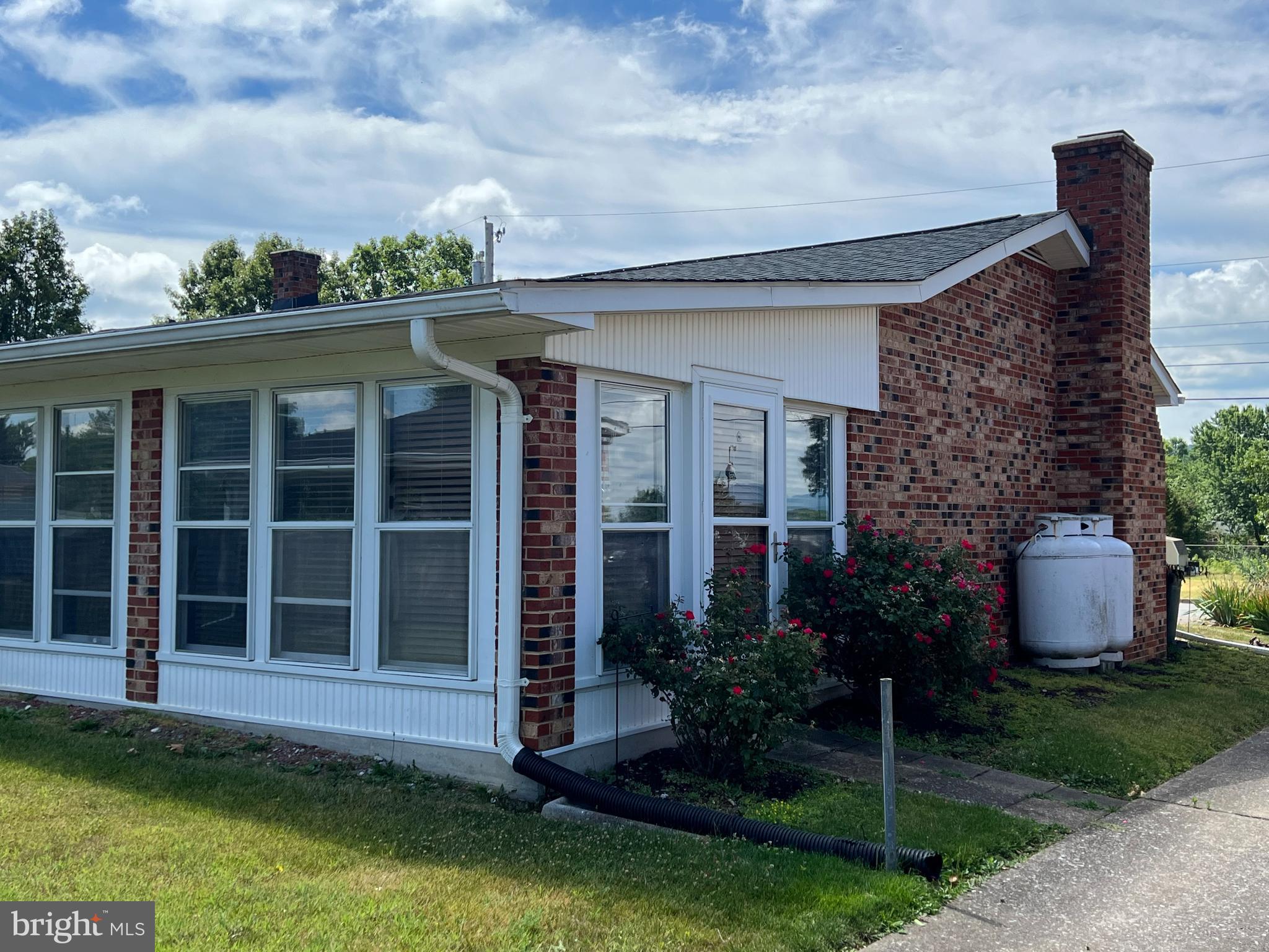 SUBURBAN HEIGHTS - Residential