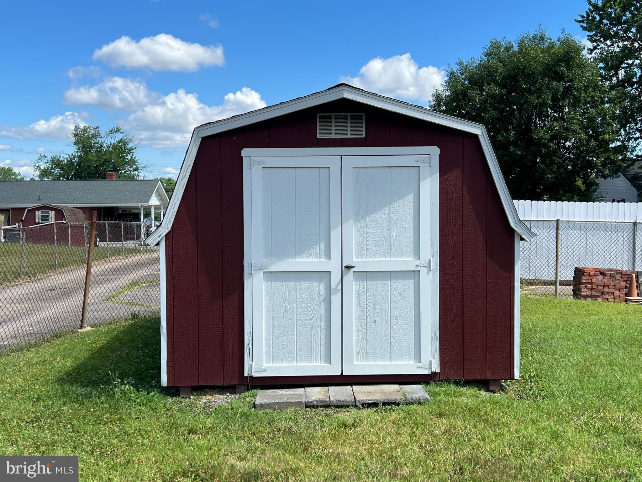 SUBURBAN HEIGHTS - Residential