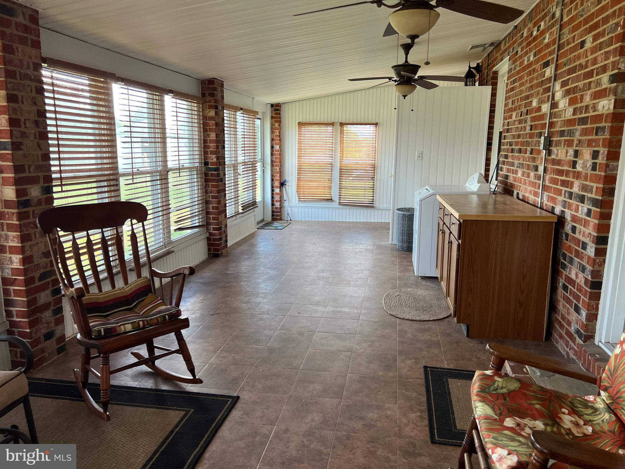 SUBURBAN HEIGHTS - Residential