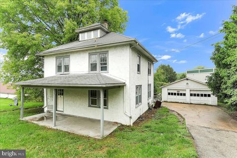 8841 GAP NEWPORT PIKE AVONDALE PA 19311