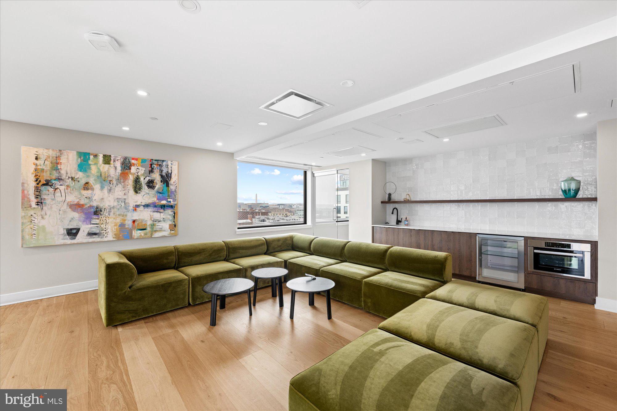 NAVY YARD - Residential