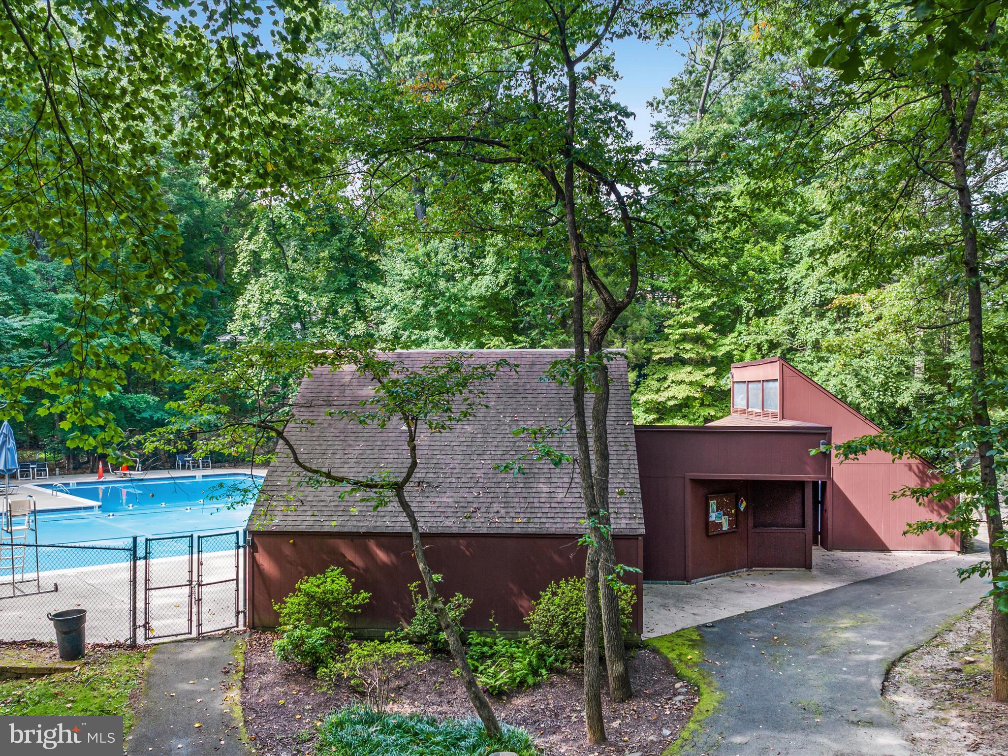 DEEPWOOD - Residential