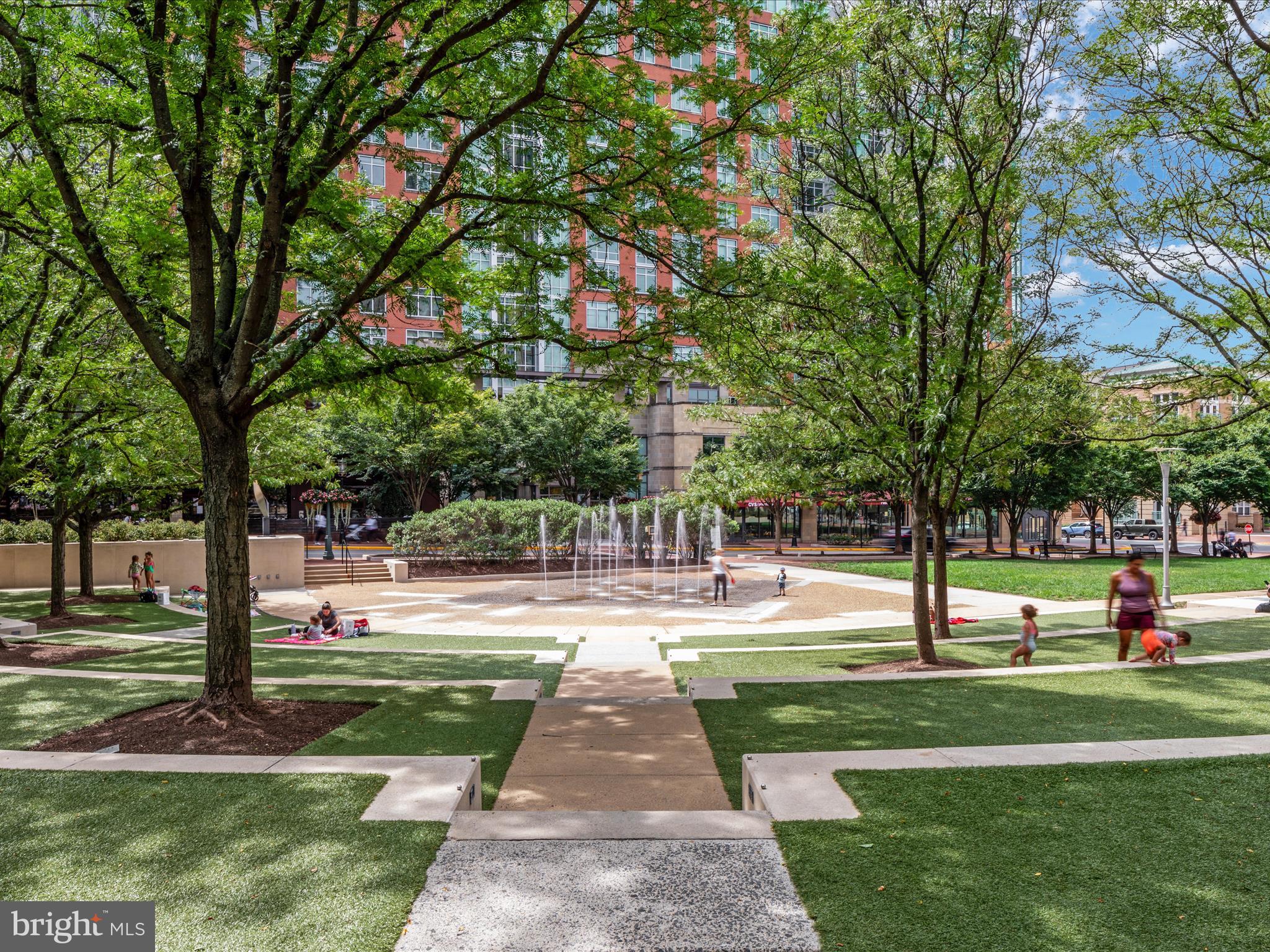 DEEPWOOD - Residential