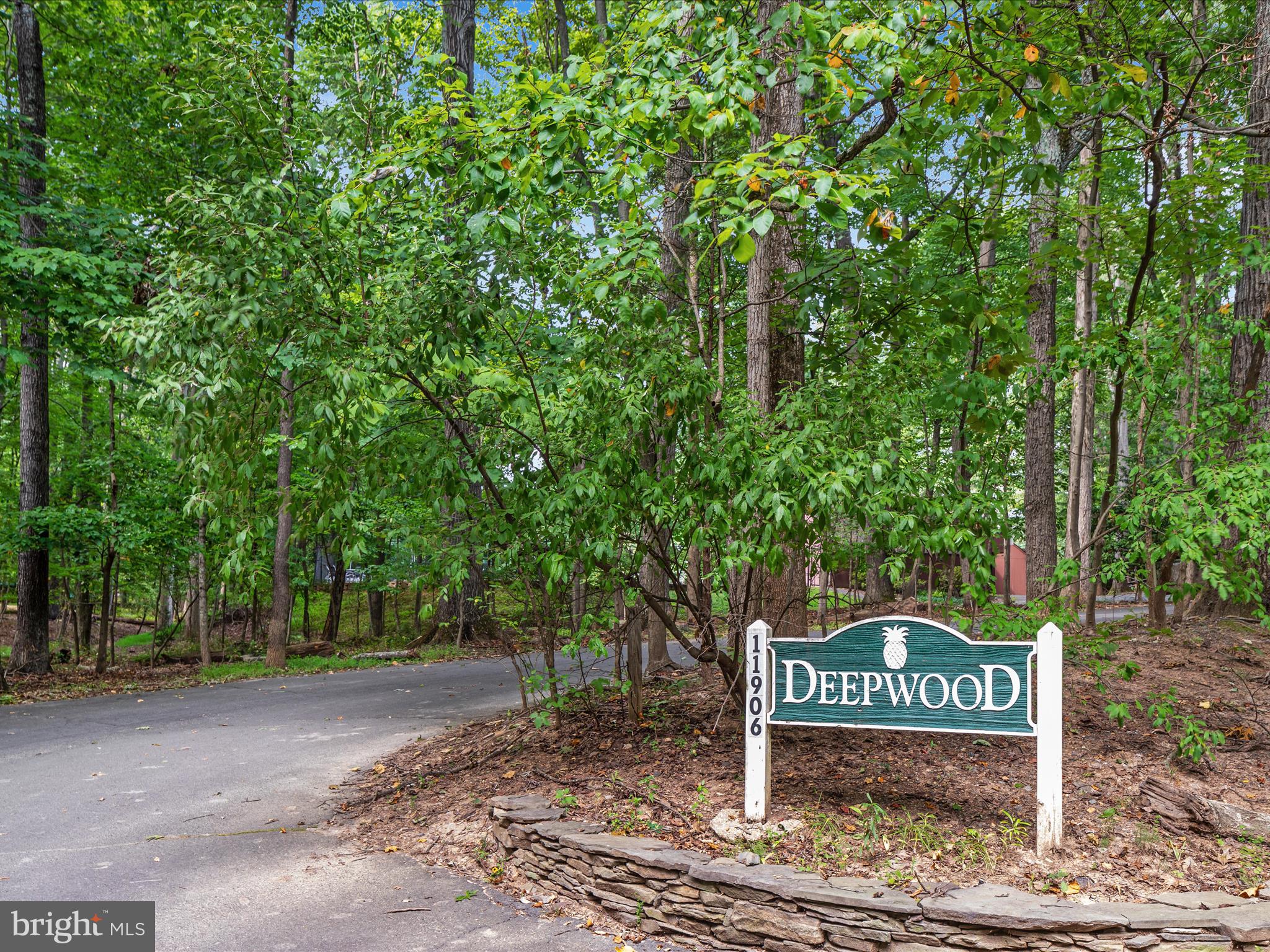 DEEPWOOD - Residential
