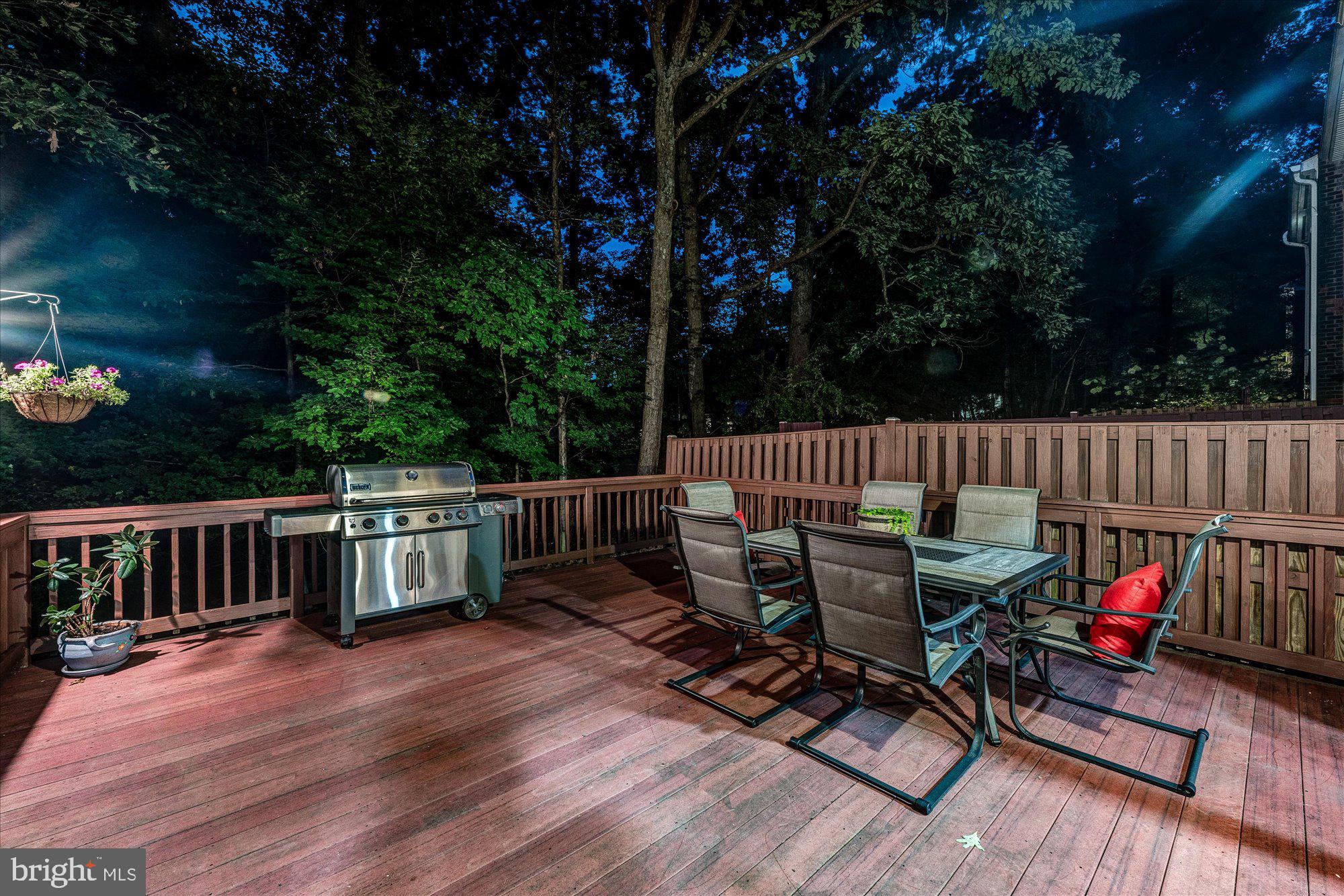 DEEPWOOD - Residential