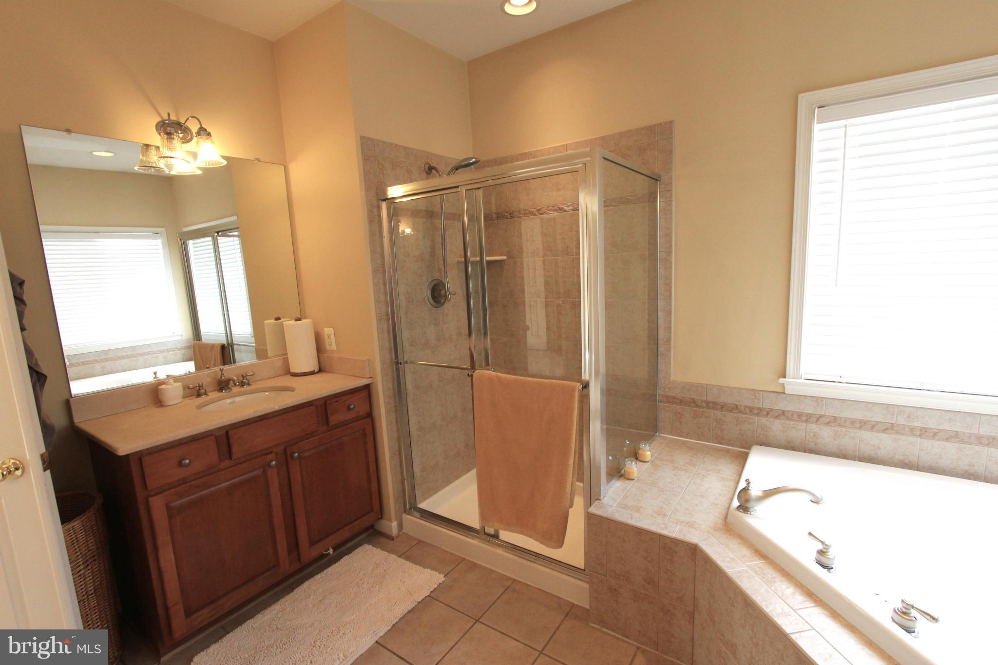 ASHBROOK VILLAGE - Residential Lease