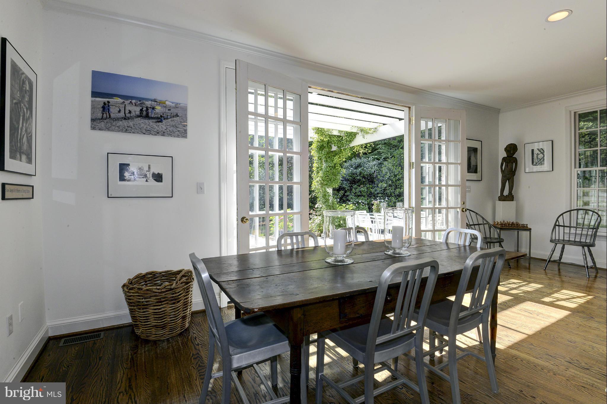 WESTMORELAND HILLS - Residential