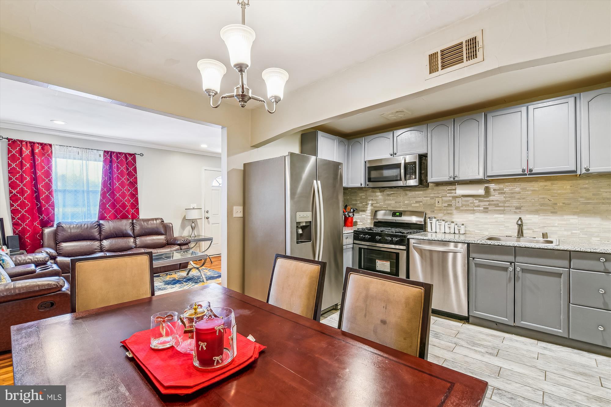 ELMWOOD - Residential