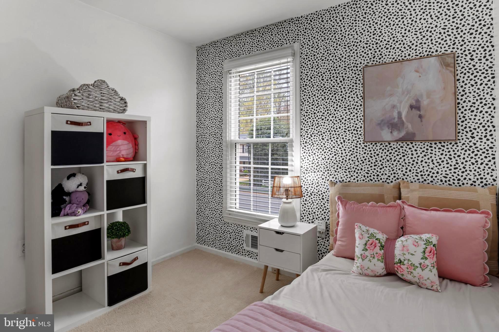 BURKE STATION SQUARE - Residential