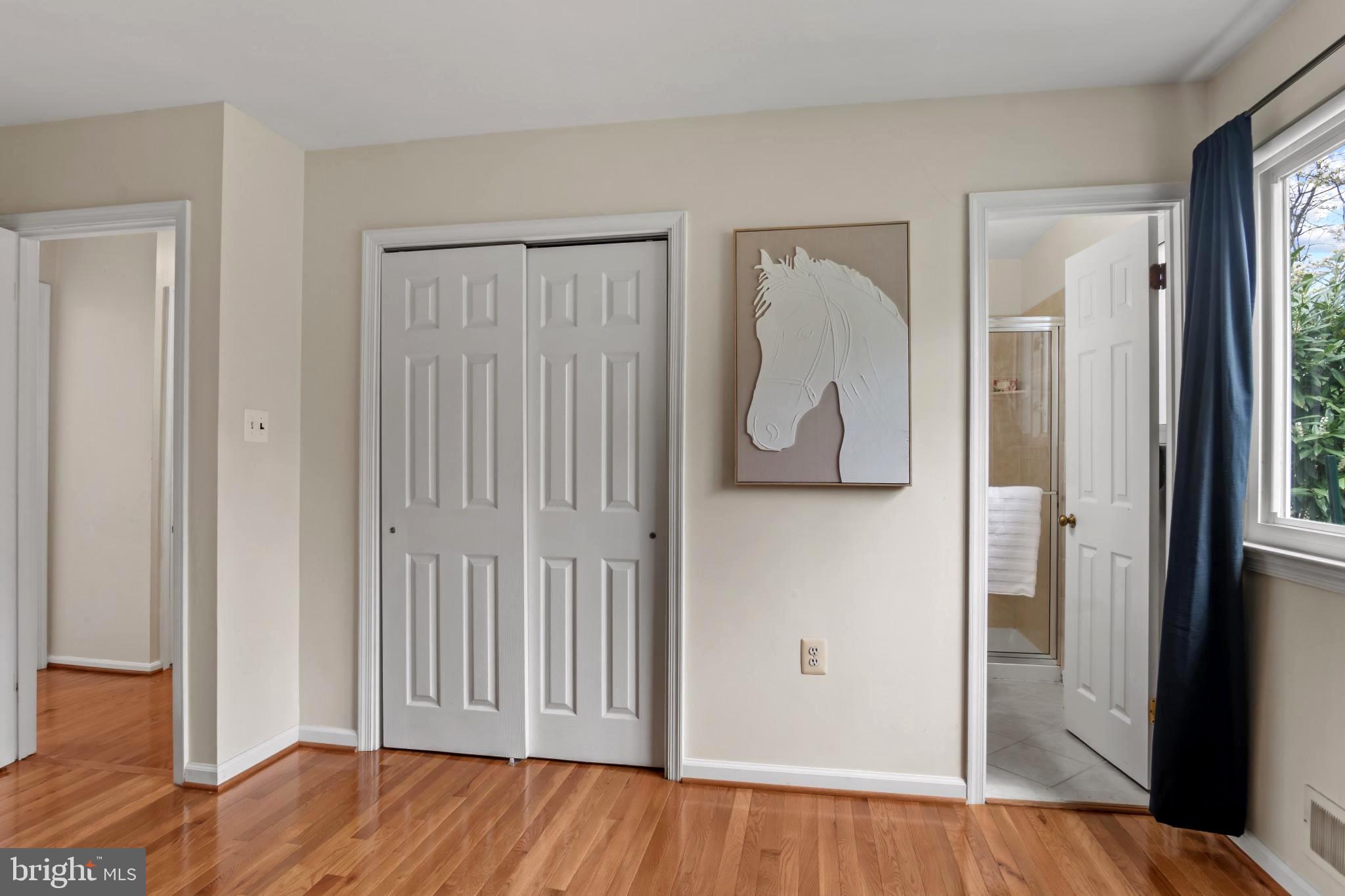 BURKE STATION SQUARE - Residential