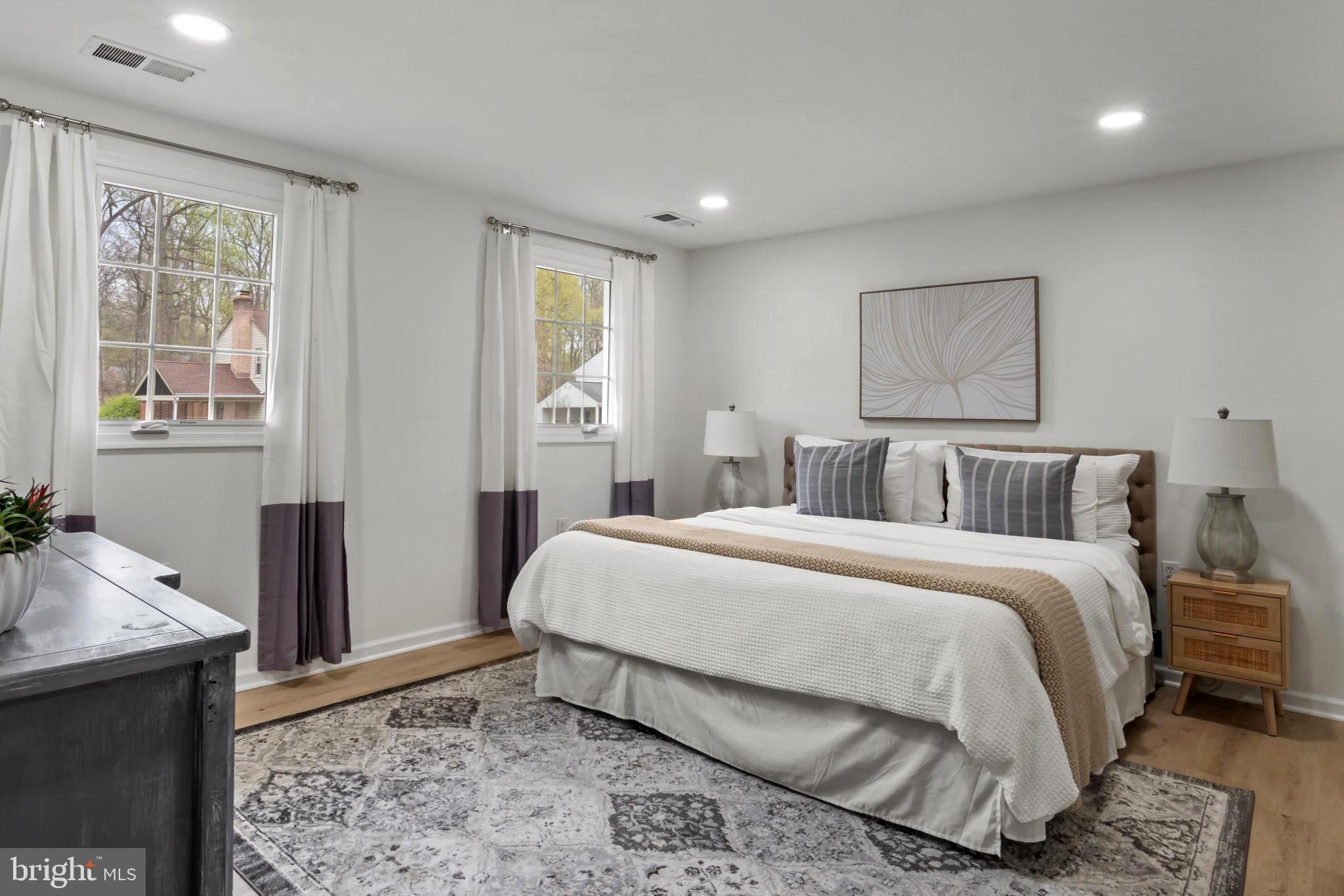 BURKE STATION SQUARE - Residential