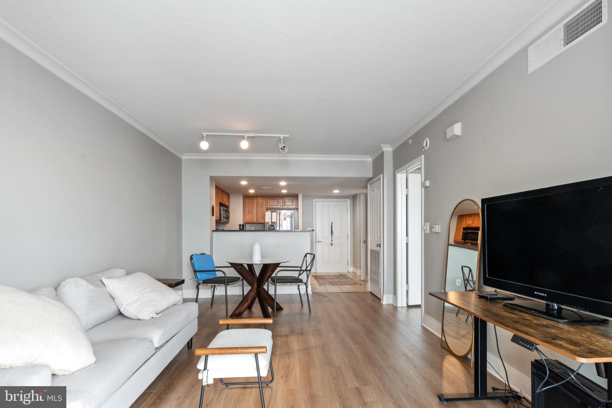 DOWNTOWN - Residential