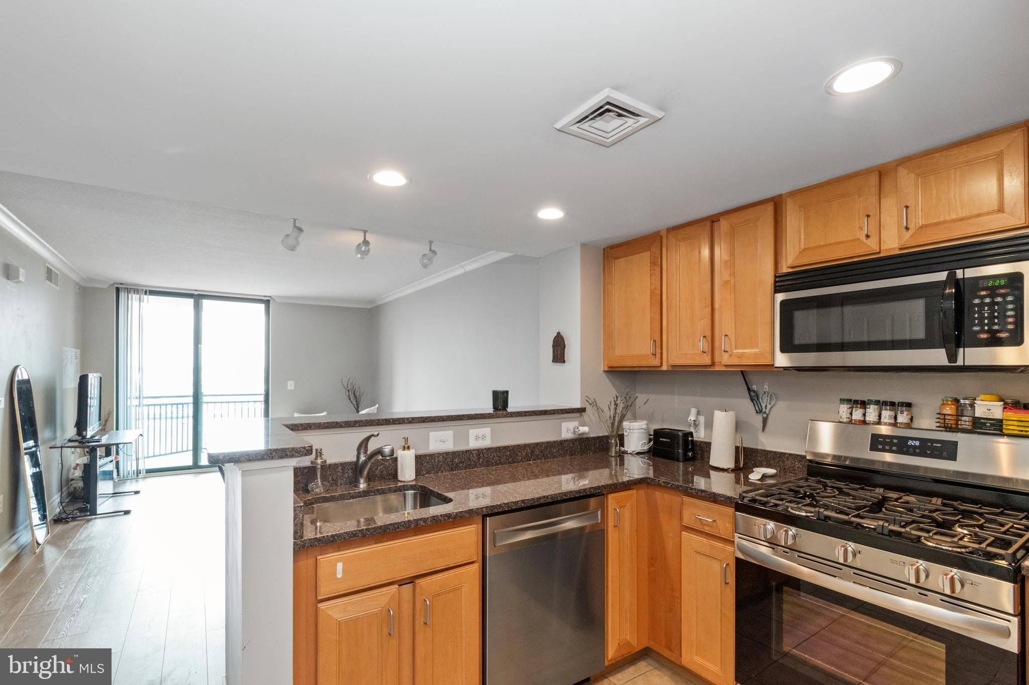 DOWNTOWN - Residential