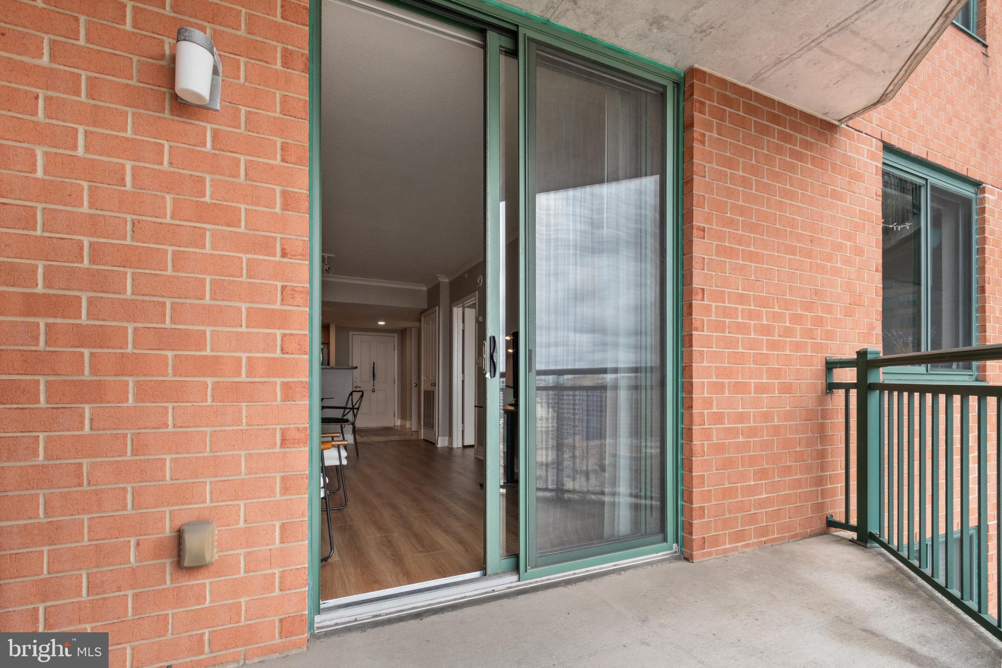 DOWNTOWN - Residential