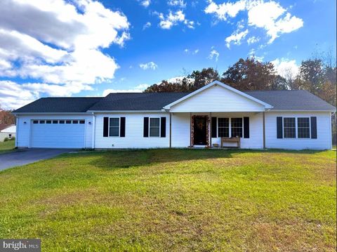 405 SMALL VALLEY ROAD HALIFAX PA 17032