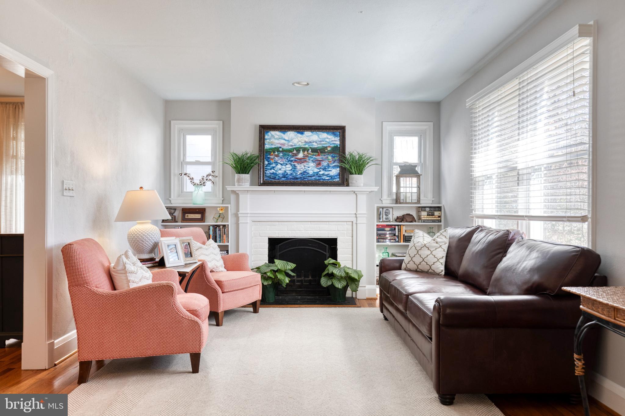 COLONIAL COURT - Residential Lease