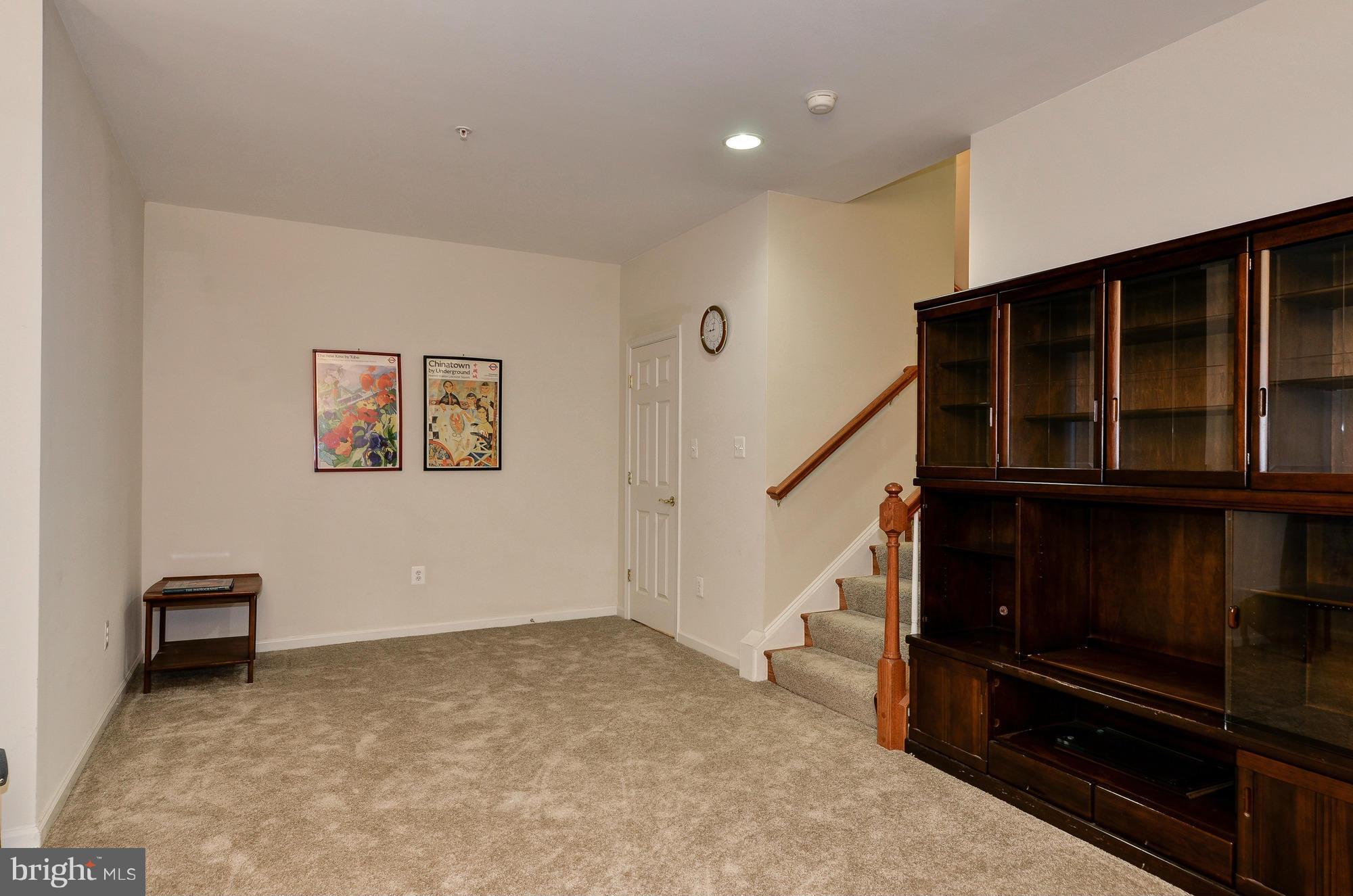 KING FARM IRVINGTON - Residential