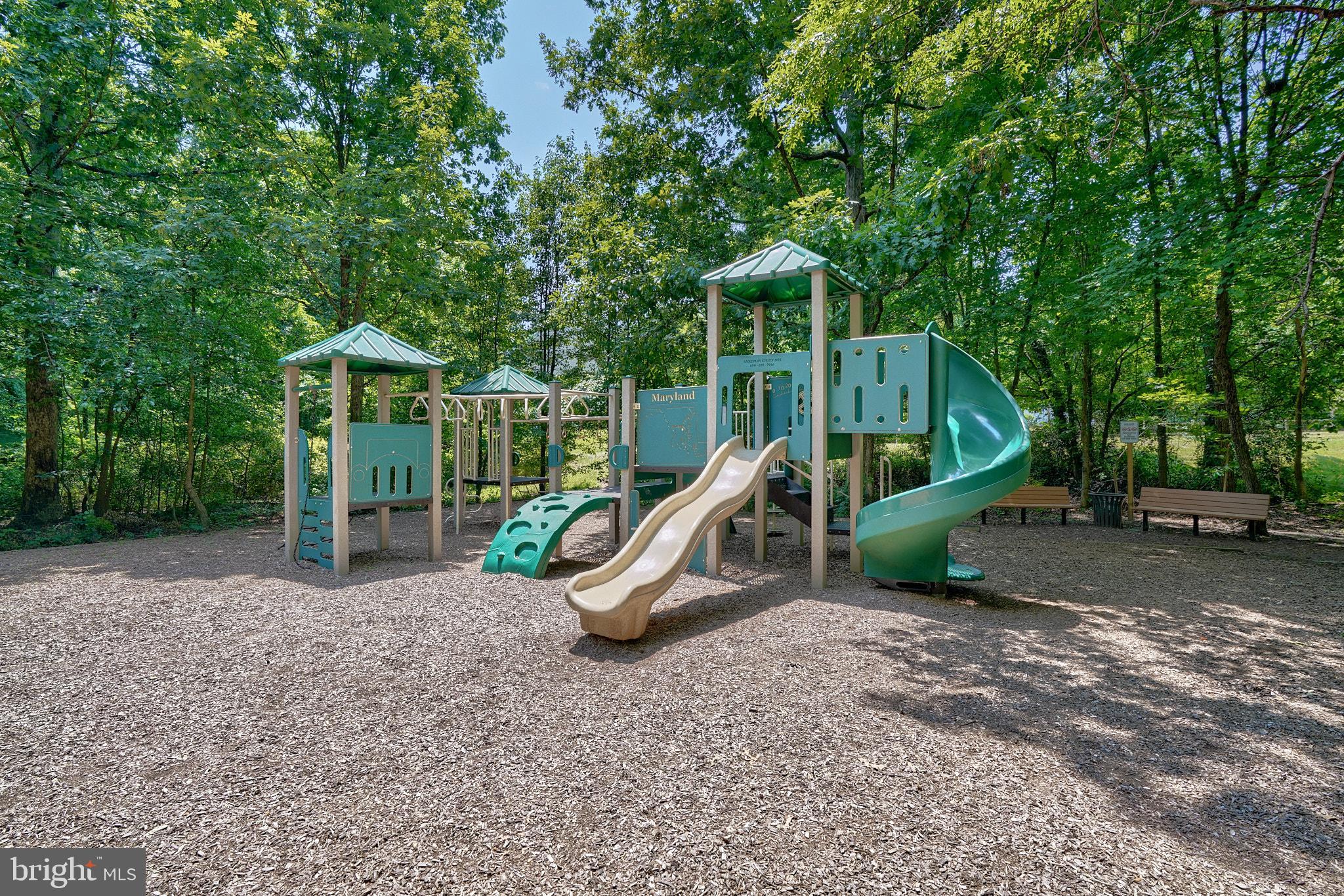 RUSSETT - Residential