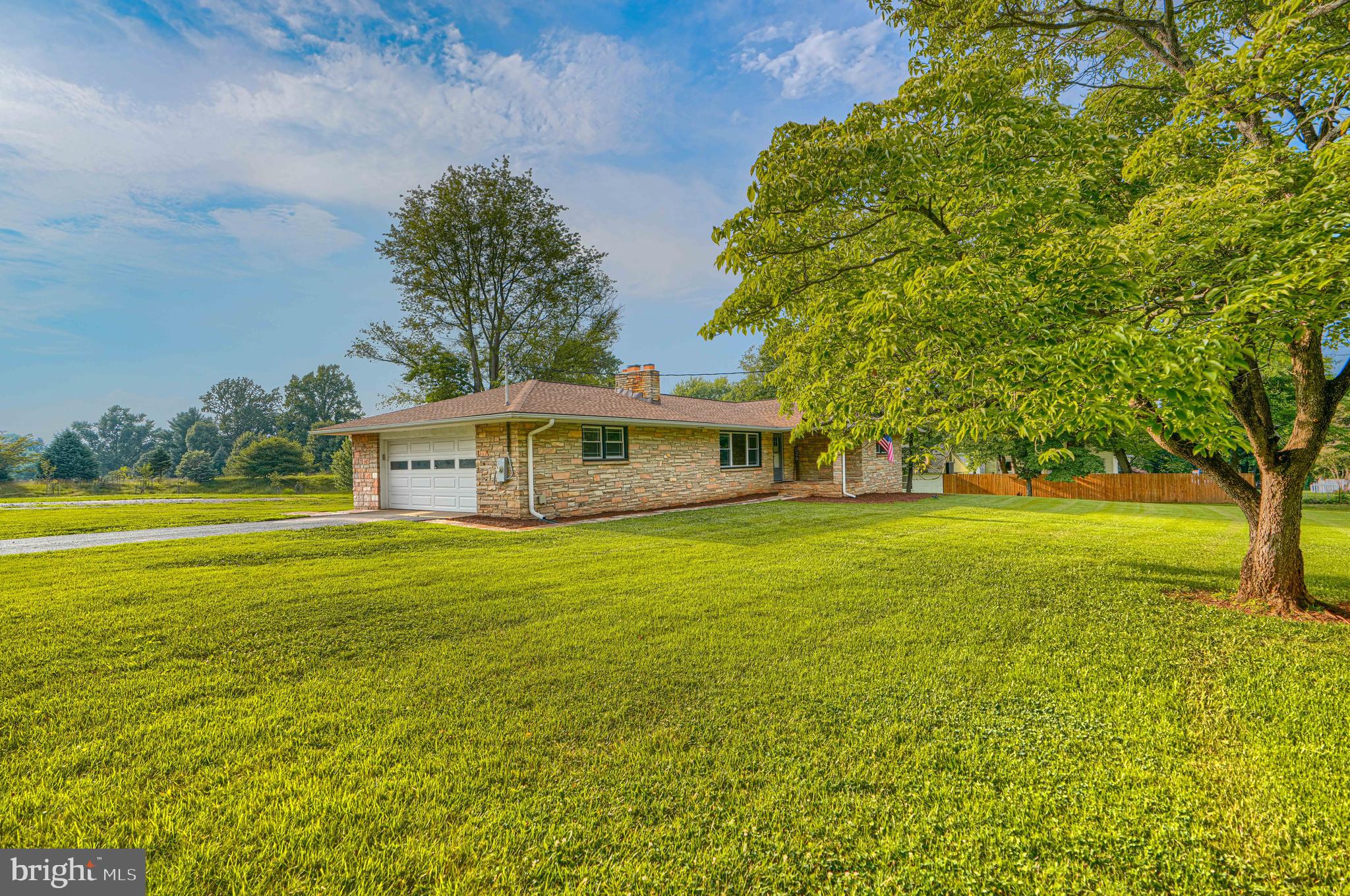 526 RED PUMP ROAD