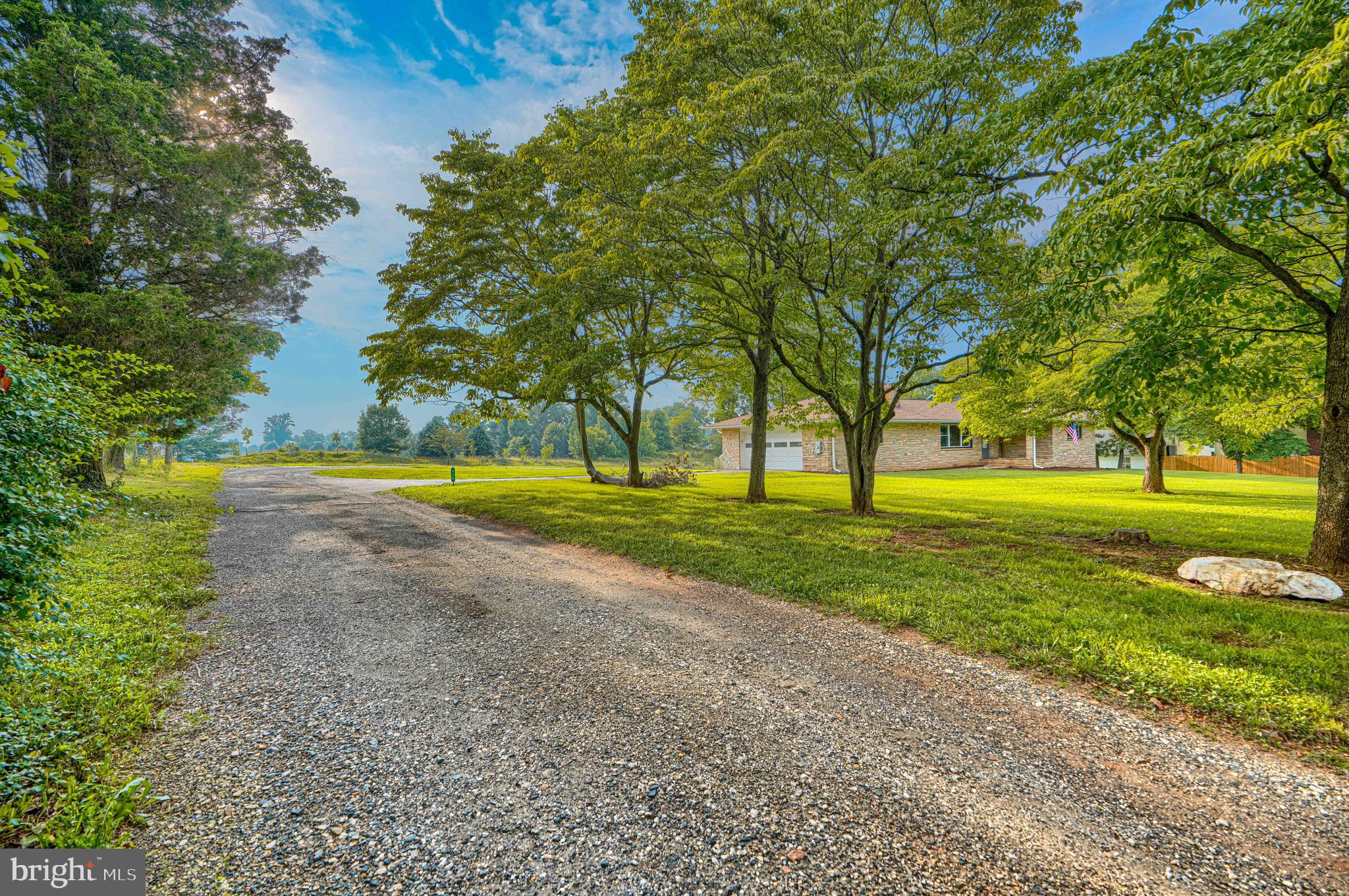 526 RED PUMP ROAD